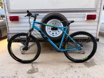 GT Mountain Bike – XL Frame