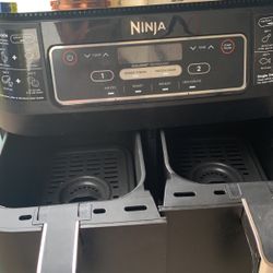 ***NINJA AIR FRYER ***