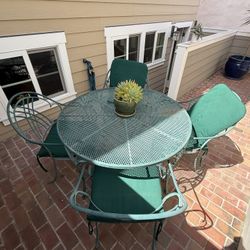 Wrought Iron Table + 4 chairs