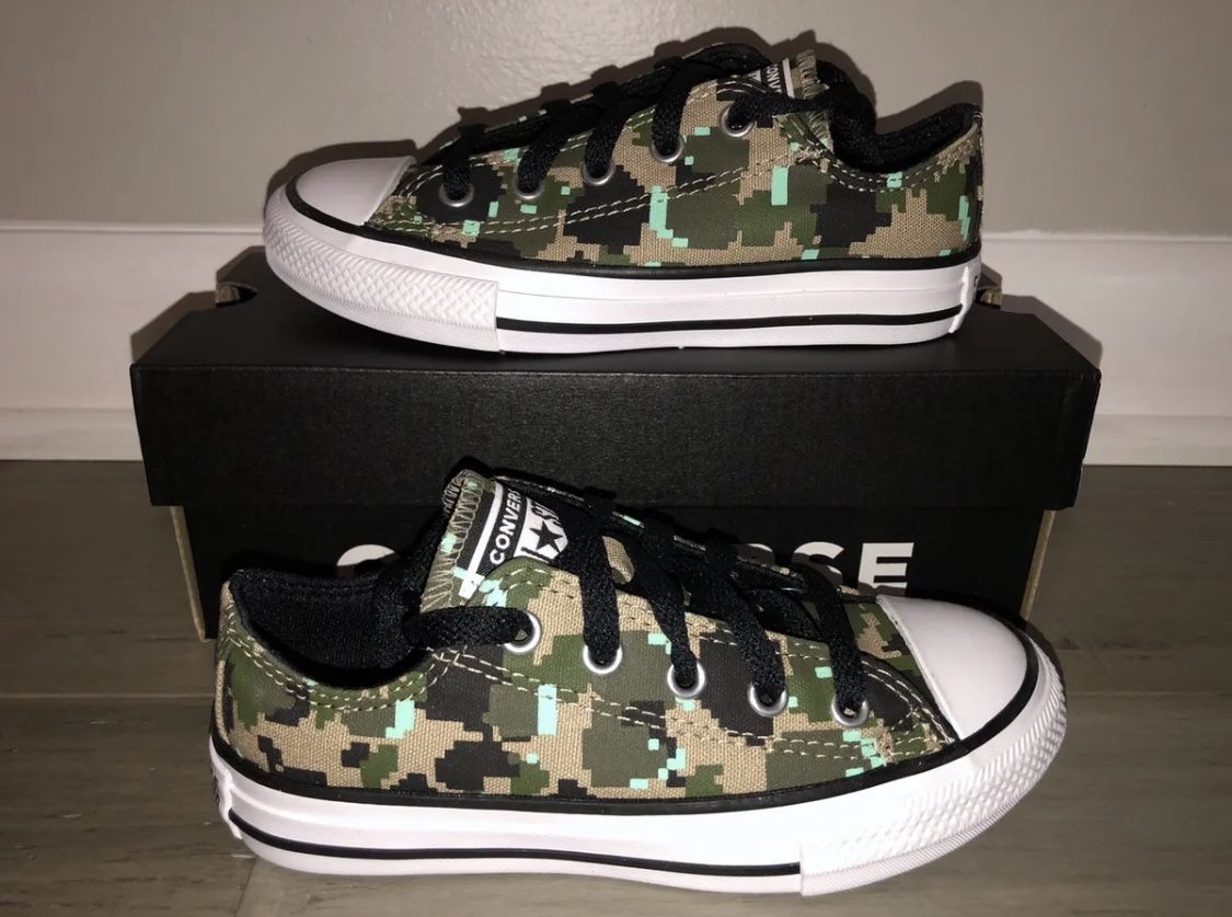 New Converse All-stars Low Top Oxford Camouflage Sneakers Kids Size 12