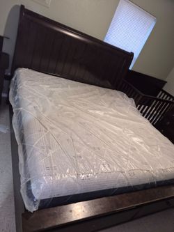 King size bed