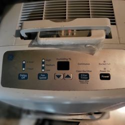 Dehumidifier 