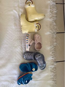 Crocs bundle