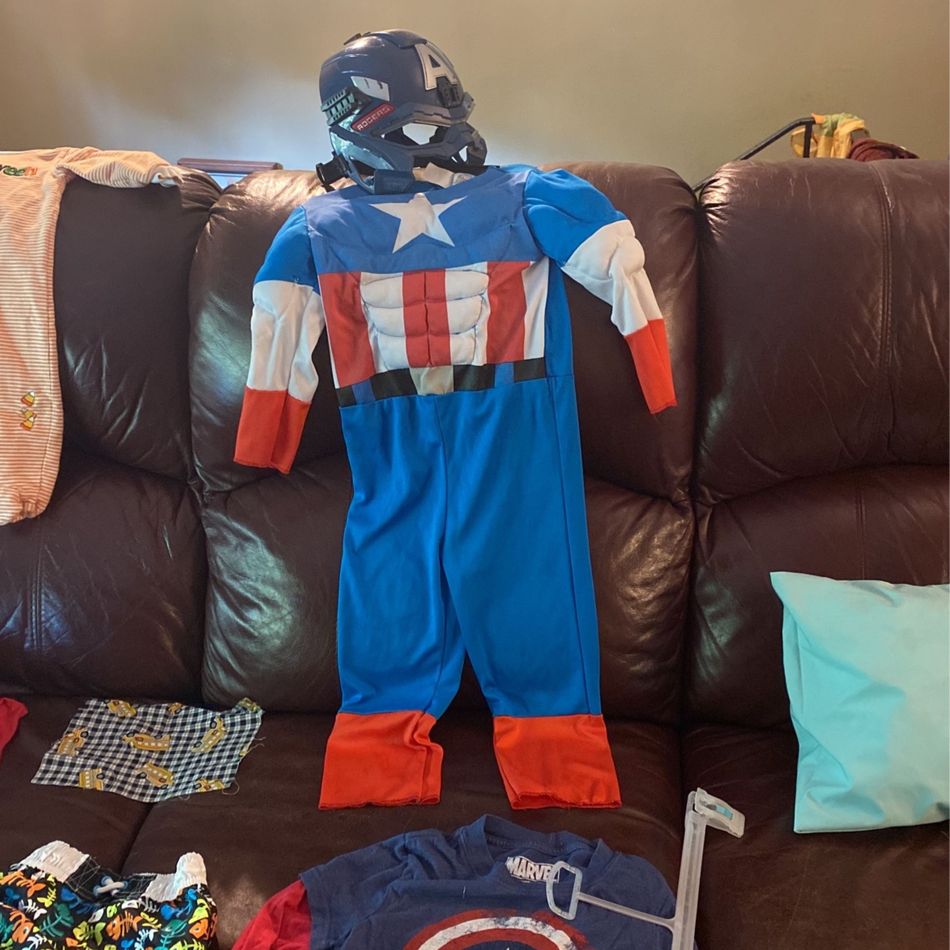 Kids Halloween costume, Marvel superhero squad maybe size  4/5ish 