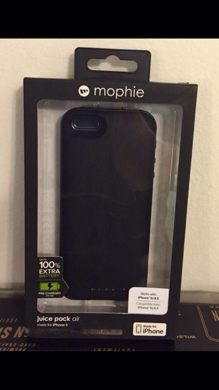 Mophie Juice Pack Air for iPhone 5 and 5s