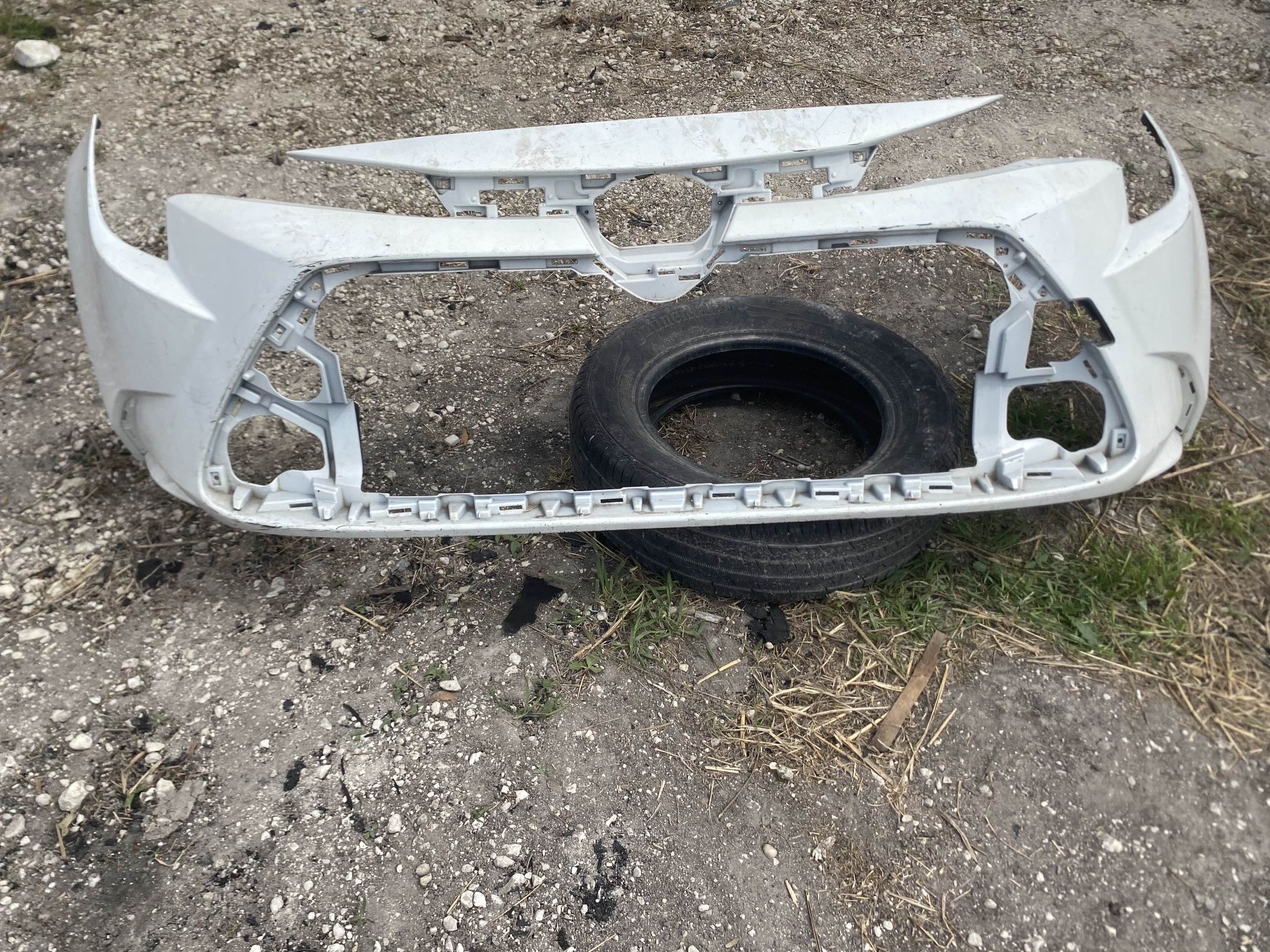 2020-2022 White Toyota Corolla LE Front Bumper OEM O53