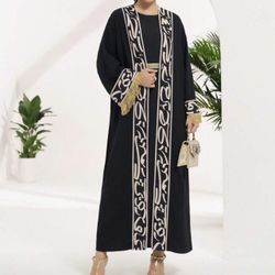Najma Conservative Folk Pattern Printed Women's Arabic Abaya Robe