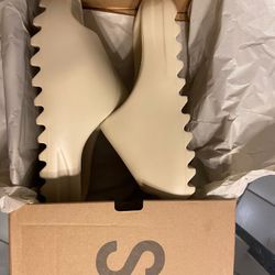 Yeezy slide bone