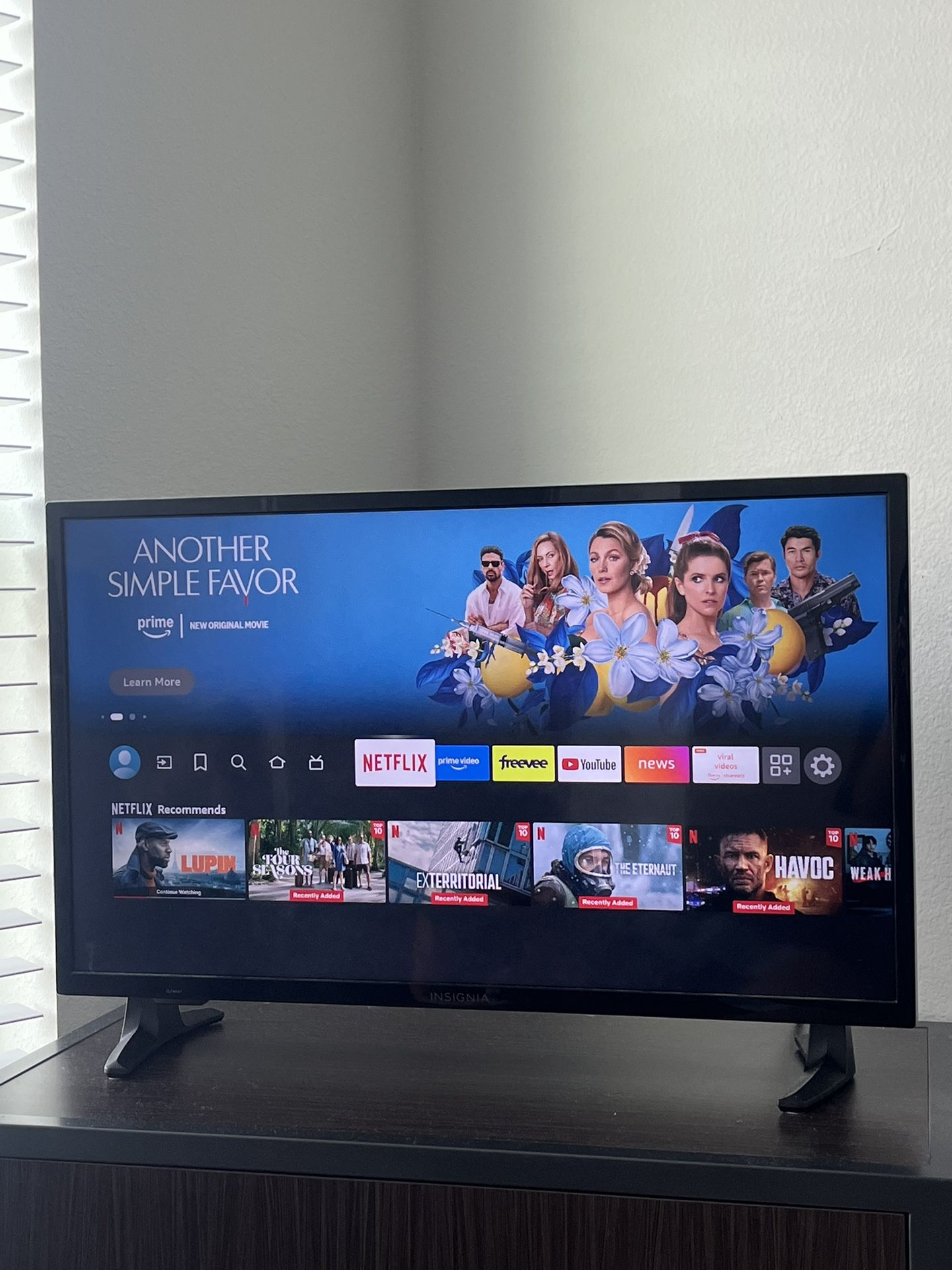 Insignia 32" Smart TV . Fire TV – $60 OBO