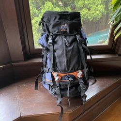 Excellent Condition Backpacking Backpack; Fully Adjustable; Lightweight