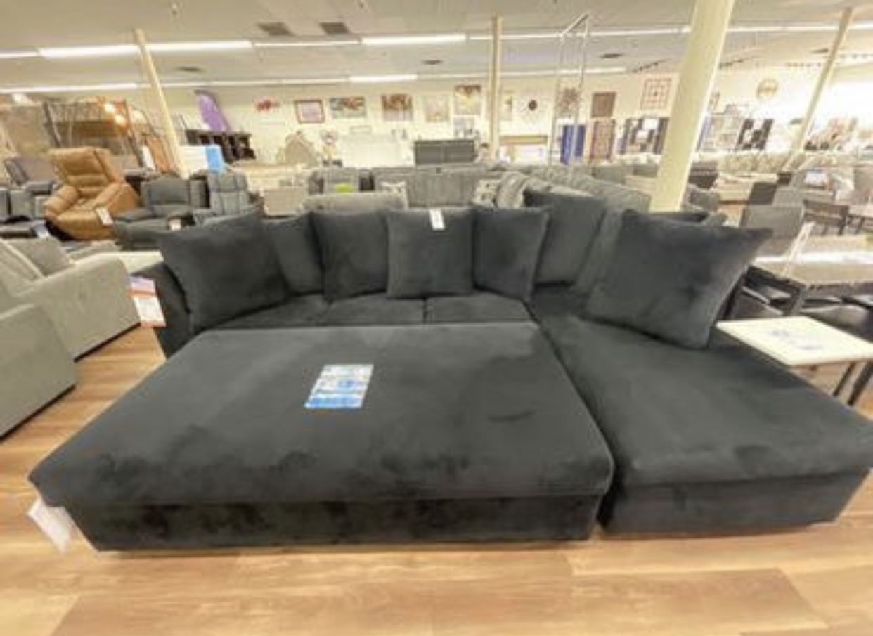 USA Made Super Comfy All Black Sectional Sofa Couch 