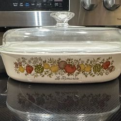 Corning Ware Vintage rare Spice of life Cookware. 10x10x2 like new.