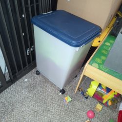 Food Storage For Pet