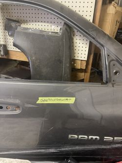 Dodge 04-07 Door