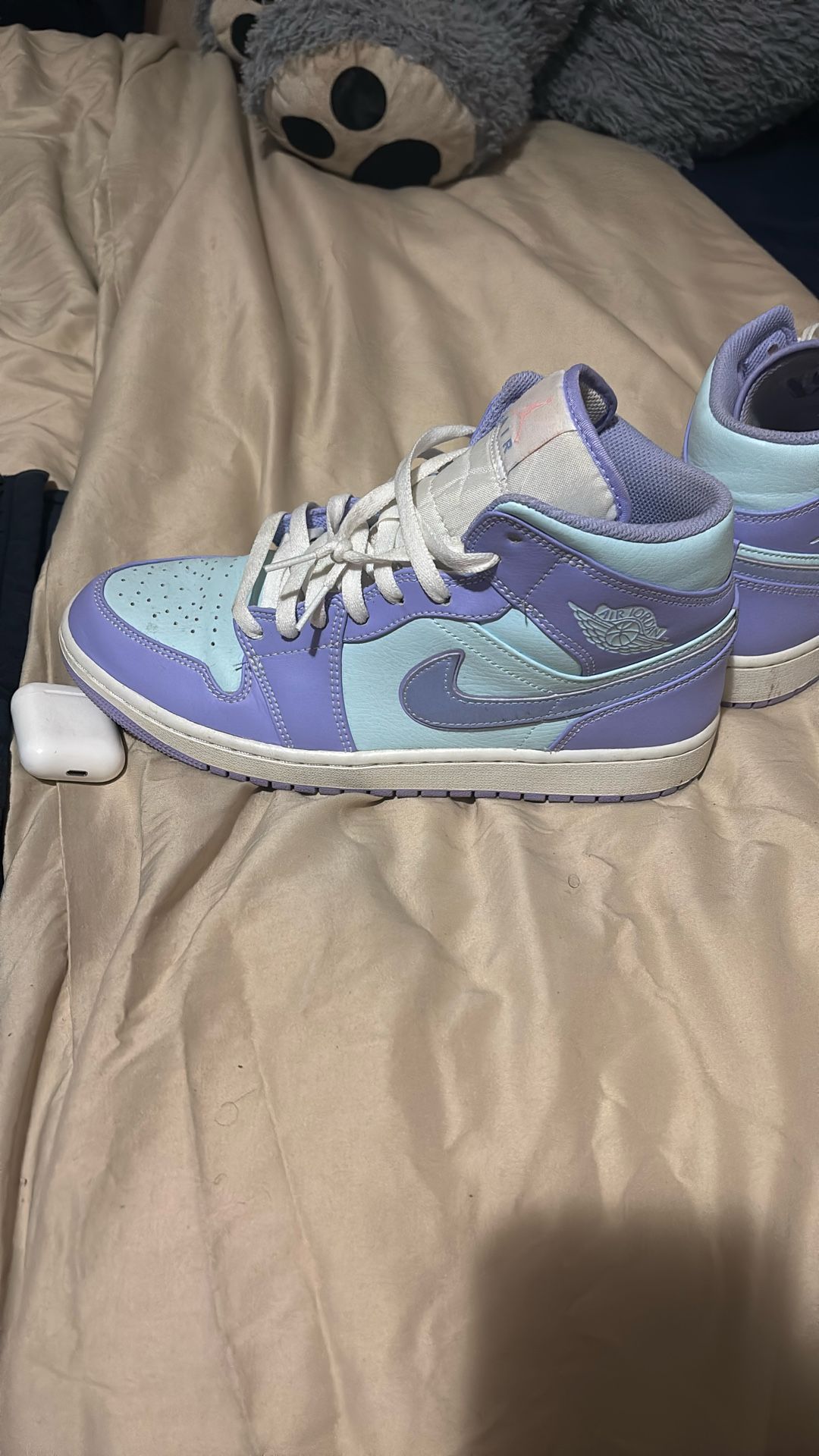 Jordan 1 Mid Purple Aqua