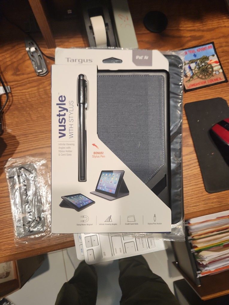 Targus iPad Air Cover With Stylus New