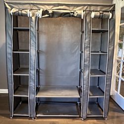 EZ Closet Organizers 