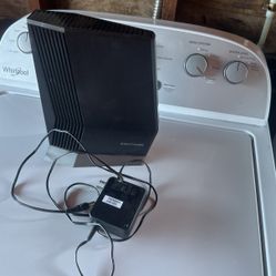 Nighthawk Netgear AX8