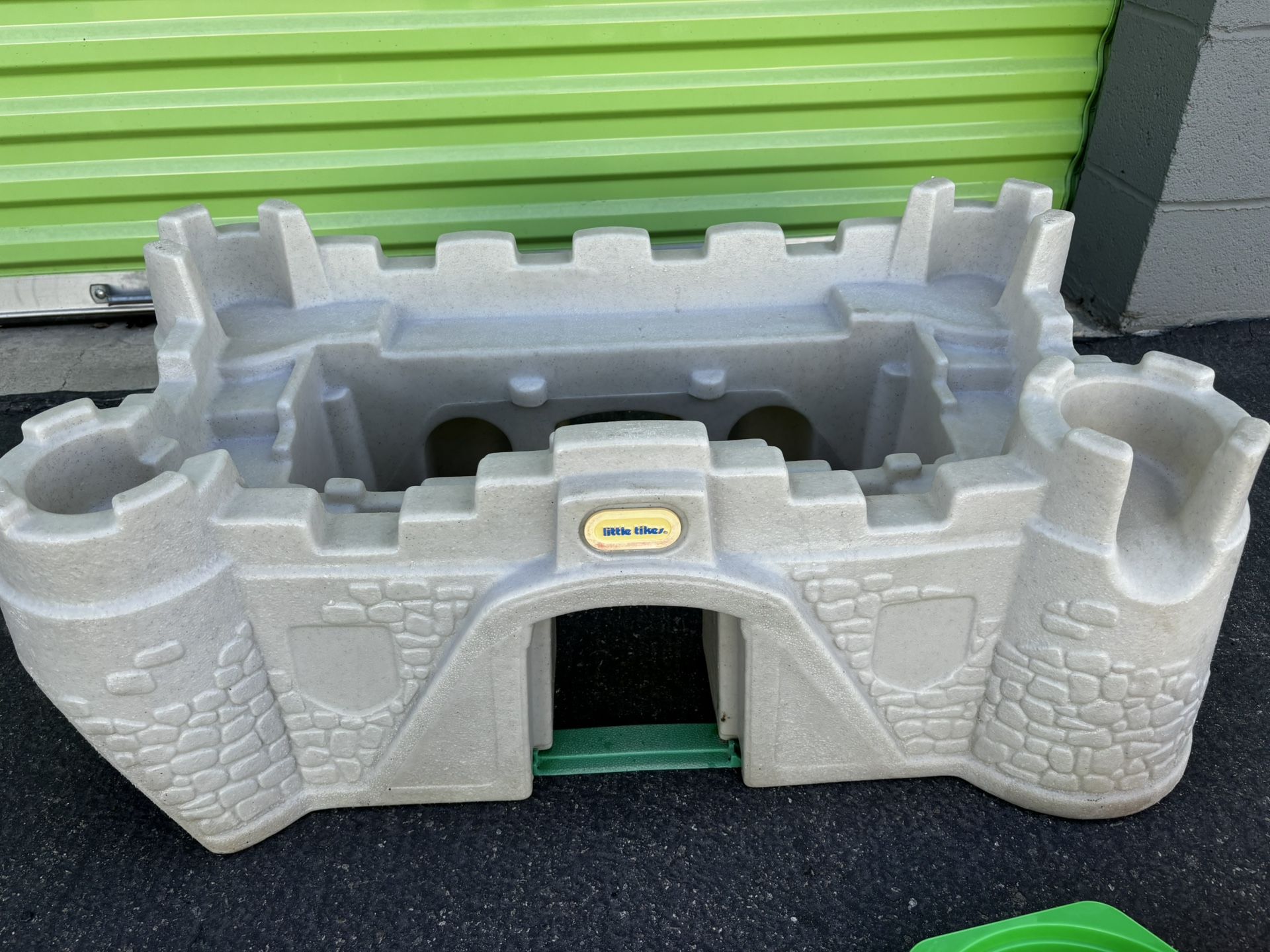 Little Tikes Vintage Playset action Figure Castle 