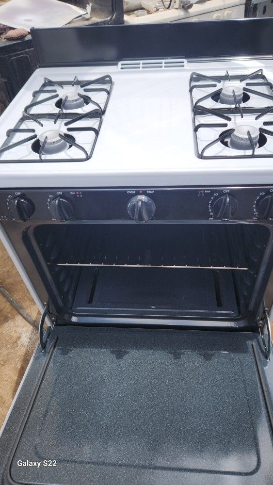 Hotpoint Stove By General Electric Semi New Works Exelent