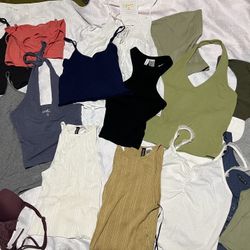 57 pcs Womens Xs/Small Clothing lot