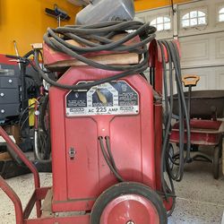 LINCOLN ELECTRIC ARC WELDER
