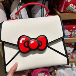 Hello Kitty Envelope Crossbody Purse