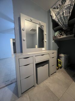 Makeup Vanity
