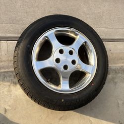 Rim and tire Mustang R16 