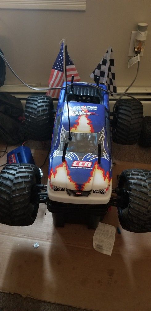 Need Parts for Cen GSR 5.0 Motor and glutch bell Will trade Tmaxx 3.3 For Parts for Cen