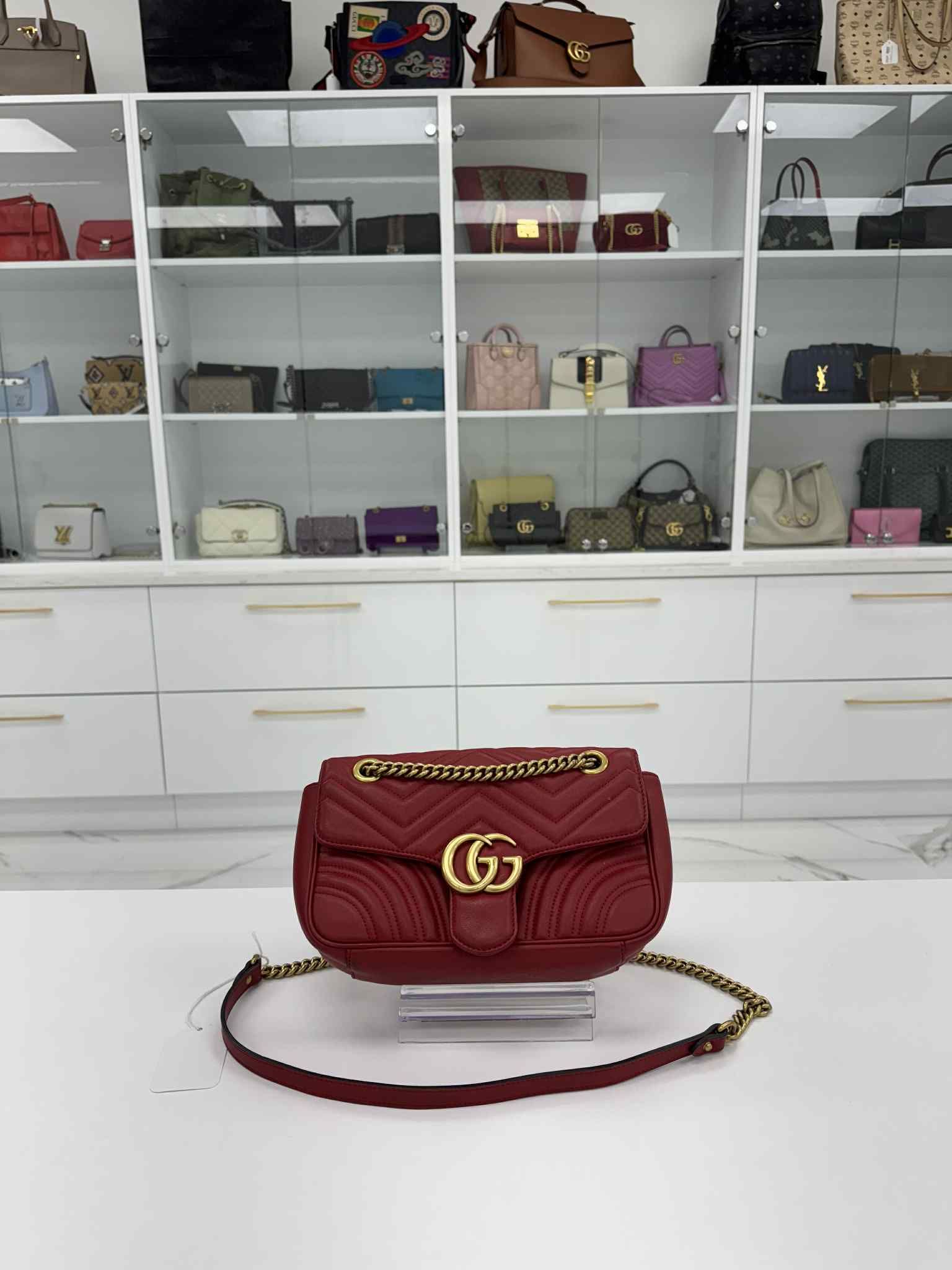 GUCCI GG Marmont Matelas Shoulder Bag Red