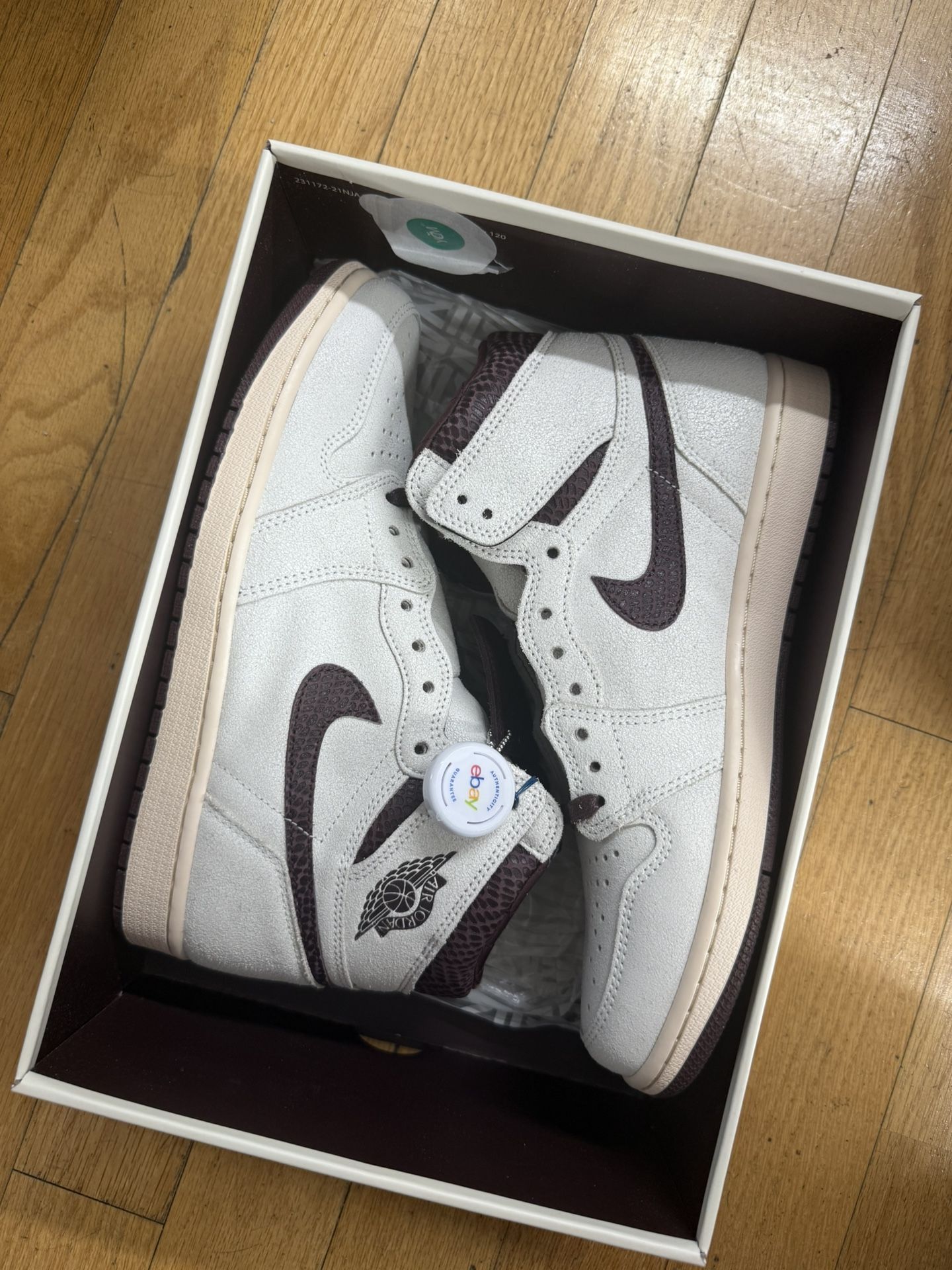 A Ma Maniére Jordan 1 Brand New $170 Size 10.5