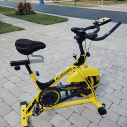 Maxkare Exercise Bike. Stable, Durable and Sturdy Steel Frame. LCD Display. Adjustable Seat and Handle. Flywheel and Pulse Sensor. Excellent Condition