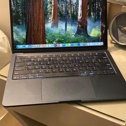 BRAND NEW 2025 MAC BOOK AIR