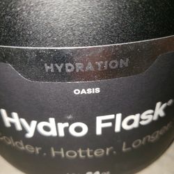 New w/ Tags Hydro Flask 64oz Oasis Water Jug Hydrator

