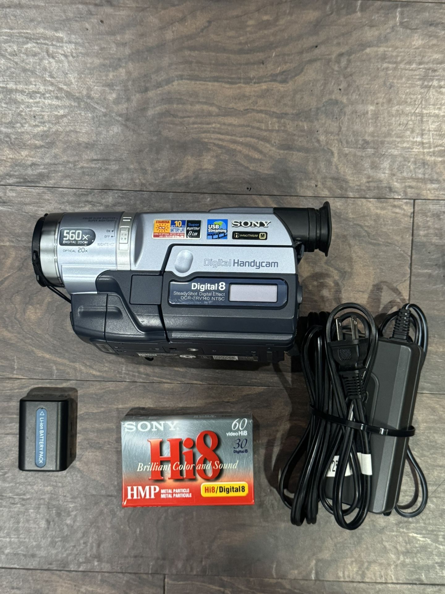Sony Camcorder Digital8 Steady shot CCD-TRV240