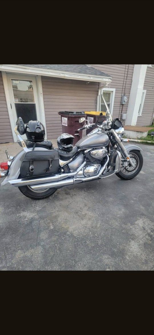 2007 Suzuki Boulevard
