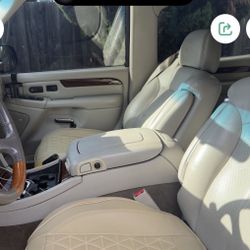 2002 Cadillac Escalade 