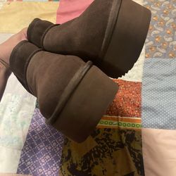 UGG ULTRA MINI PLATFORM 