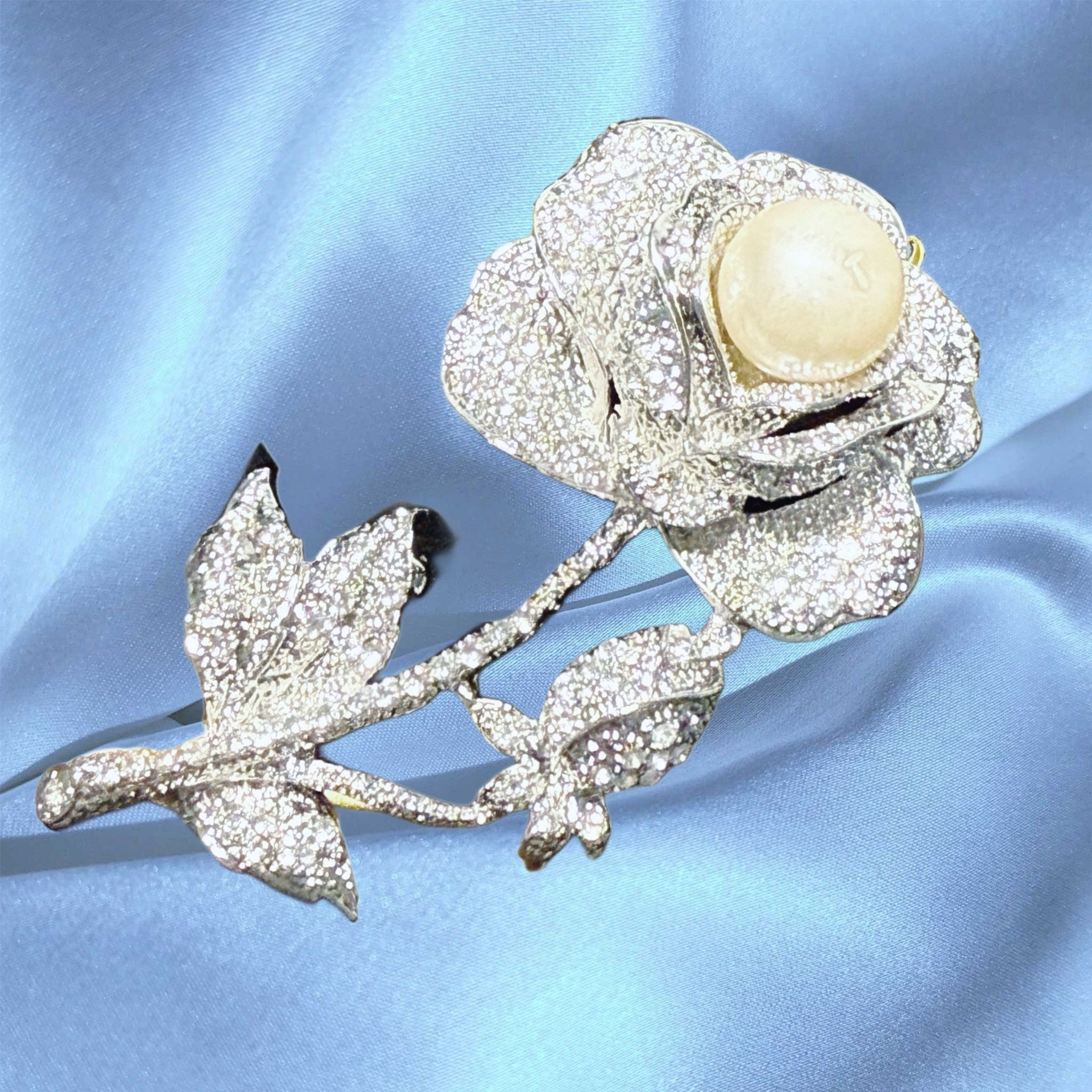 Vintage 2000s Statement Silver Rhinestone Pearl Rose Brooch, NWT, 2x2.75”