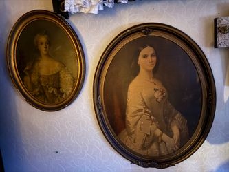 Vintage gothic items