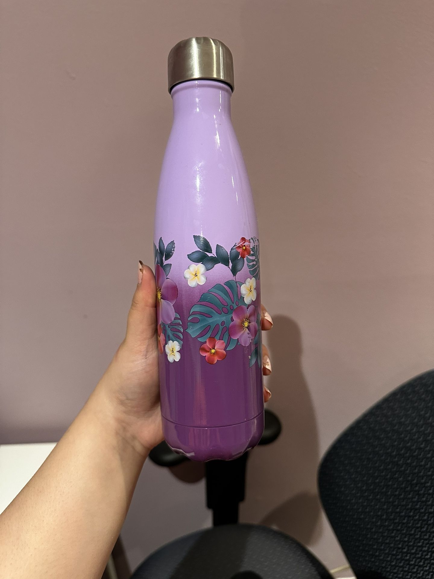 Each vacuum flask is $20
