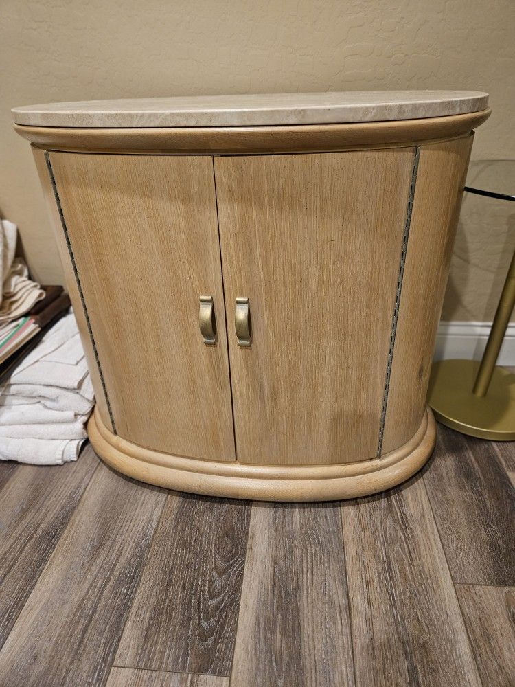 MUST SELL, BEST OFFER!! Vintage Thomasville Furniture, Like New - Oval Accent Cabinet w/ Marble Top