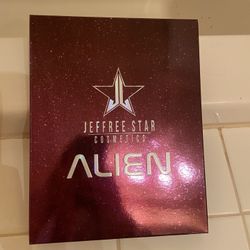 Jeffree Star Alien Palette 