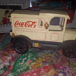 Vintage Cast Iron Coca-Cola Truck