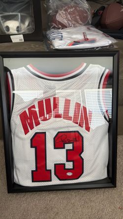 Brand New L Mitchell and Ness Autographed Chris Mullin Jersey