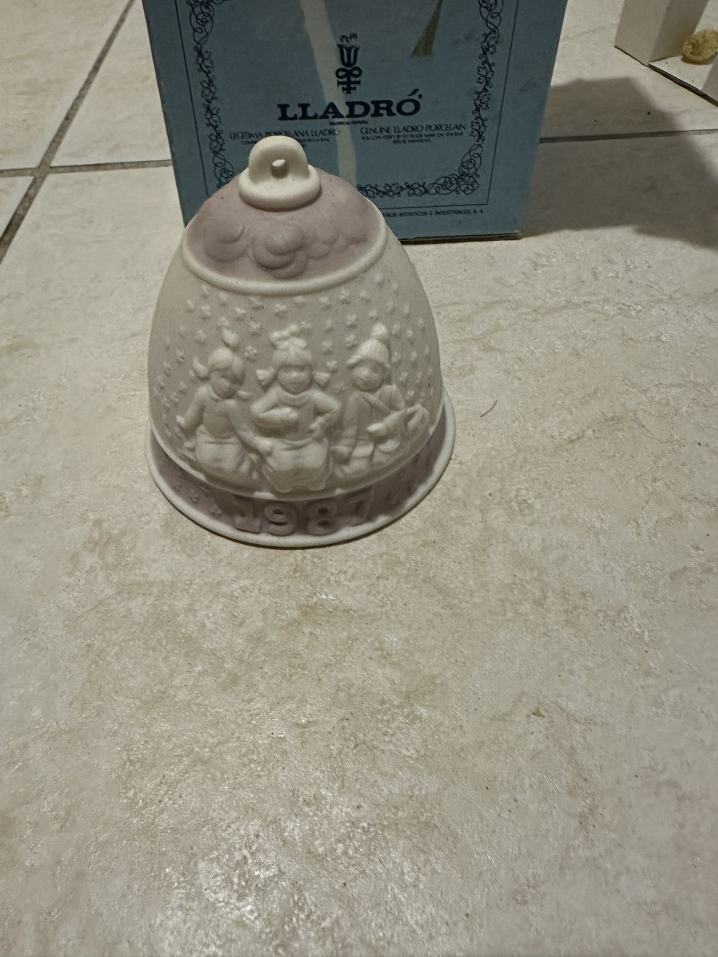 1987 Lladro Bell