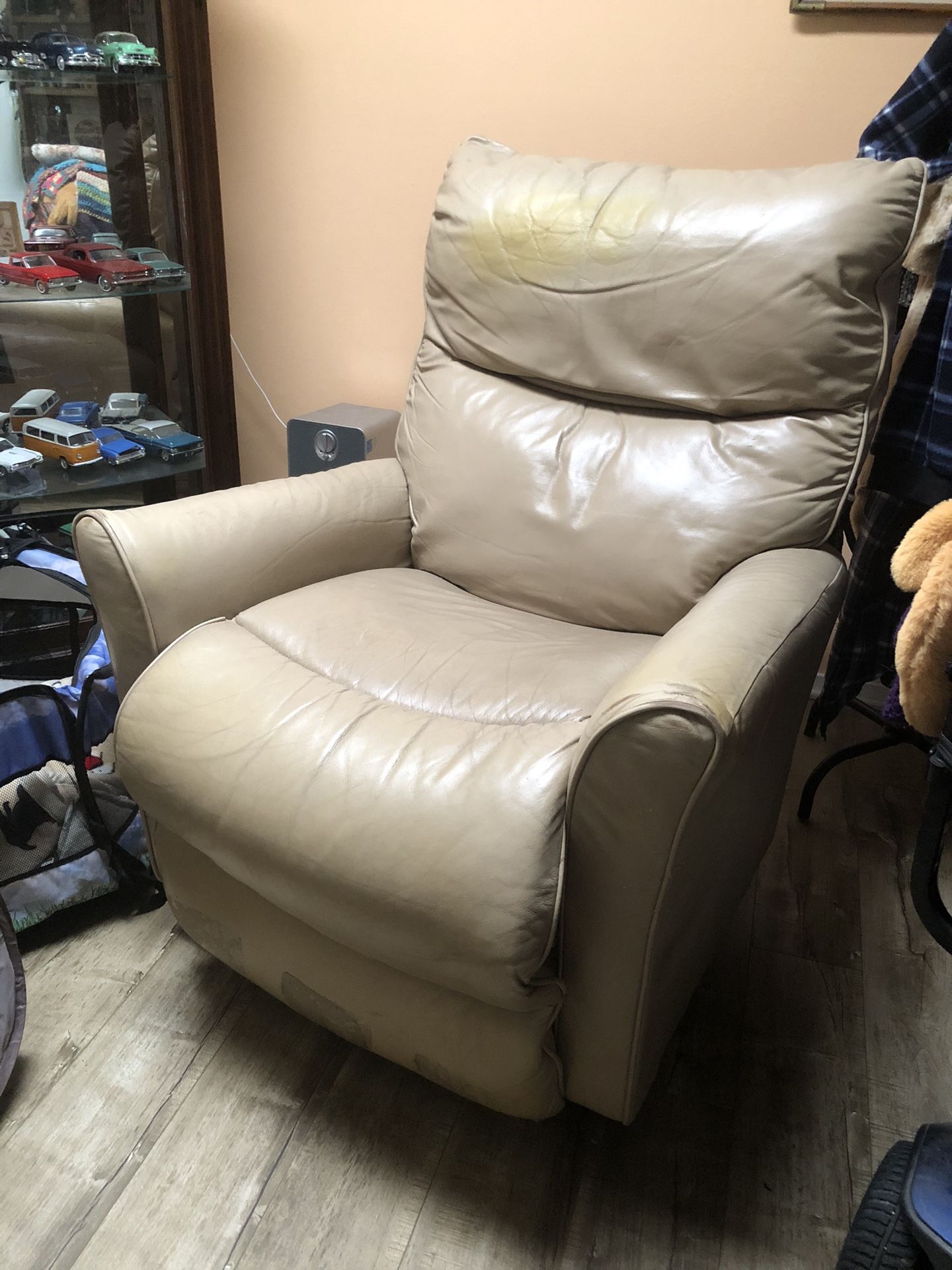 FREE Beige Leather Recliner Chair