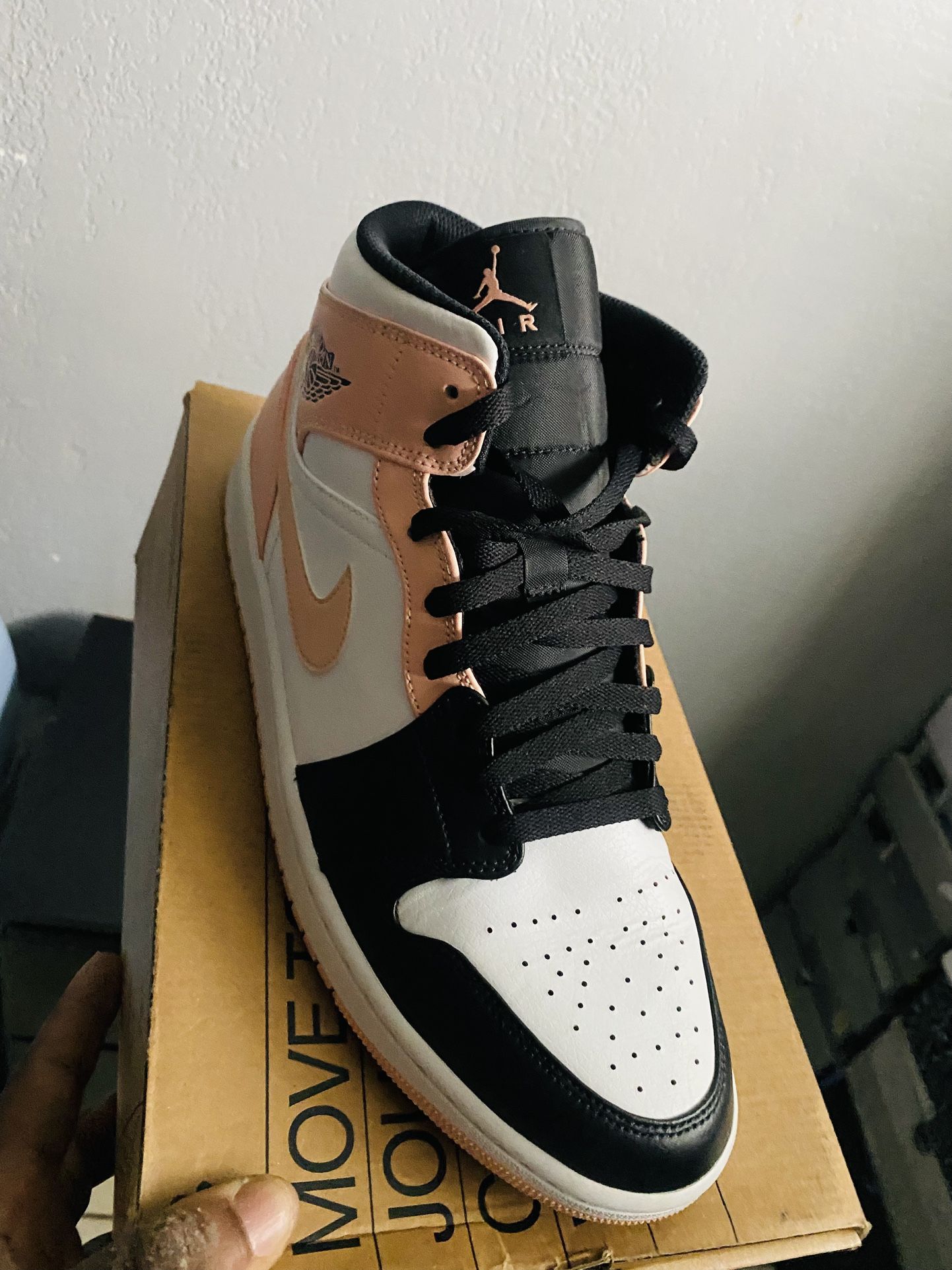 Jordan 1 Mid Size 11