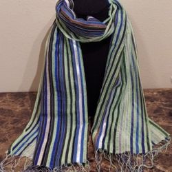 SCARF 💚 DOWNSIZING & LOT'S OF SCARF PRICE HAS BEEN REDUCED!! 💚 